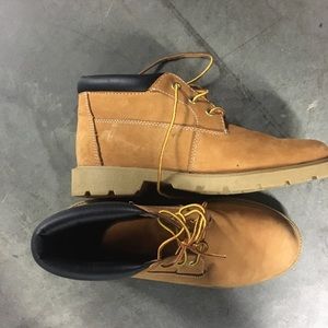 Women timberland boots size 6.5